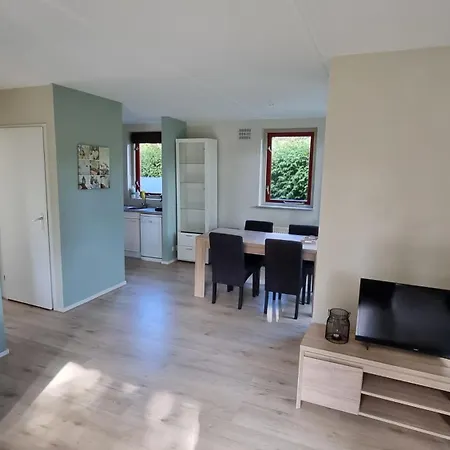 Vakantiewoning Maas En Waal 40 4* Ewijk